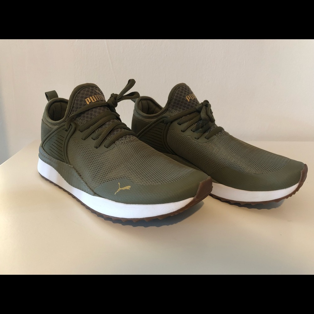 Puma green soft foam sneakers, womens 8.5